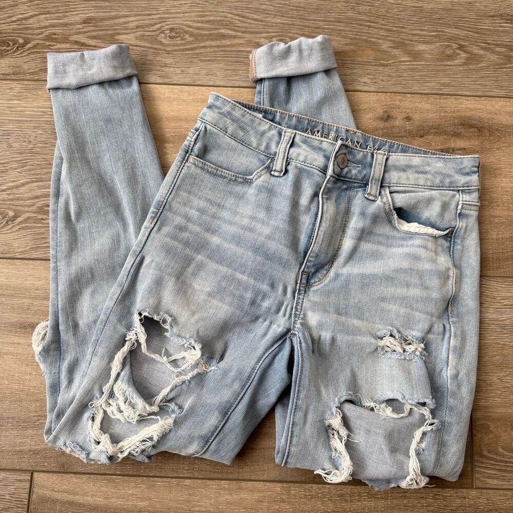 American Eagle Distressed Super Hi-Rise Jeggings